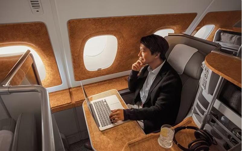  Emirates Política de GDS - ADMs