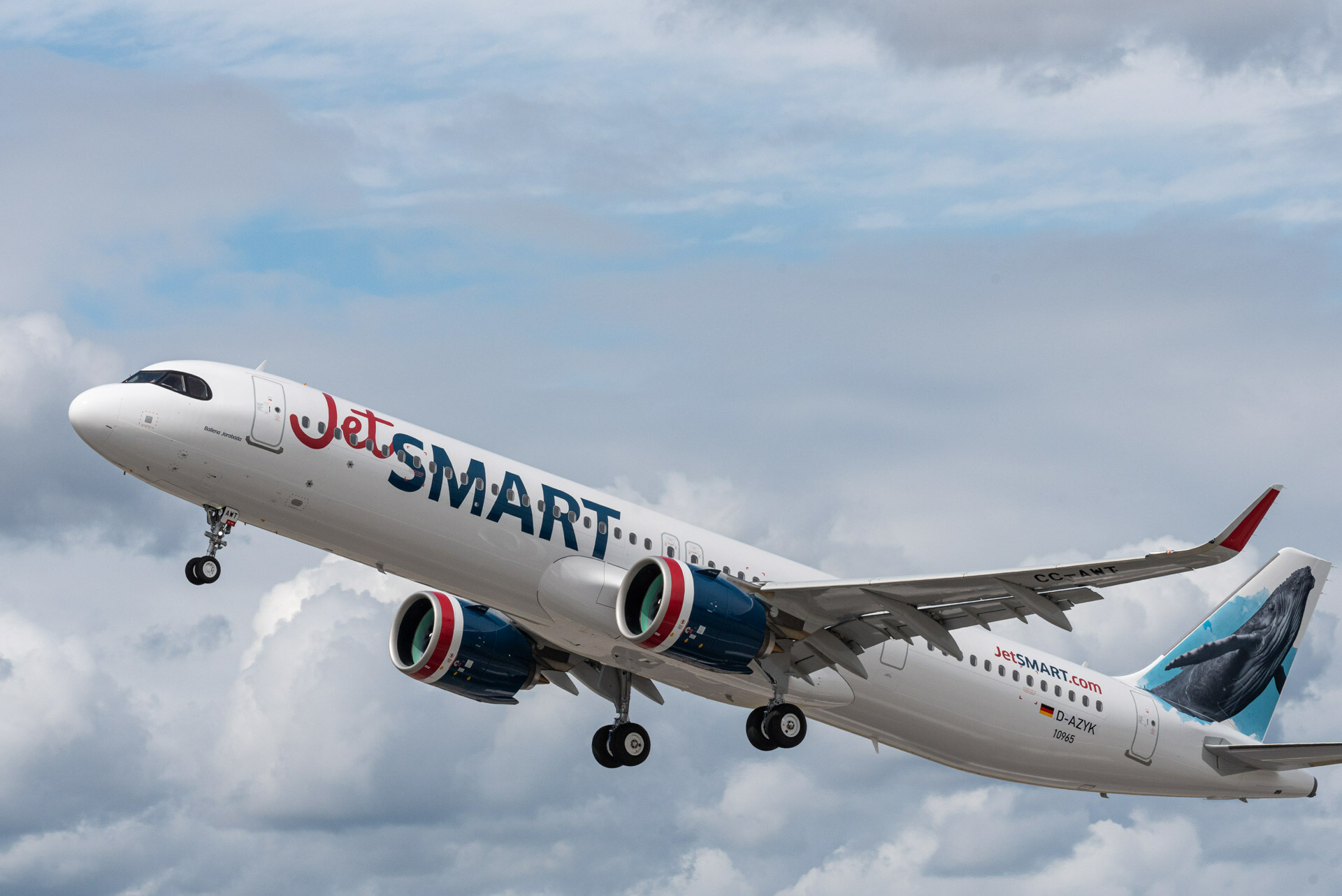 JetSmart autorizada a operar una ruta aérea entre Buenos Aires y Medellín