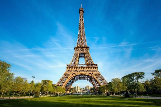 ¿Sabías que Special Tours también llega a Francia ?